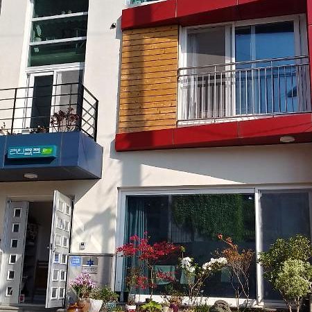 Ri-In Mokpo Guesthouse Exterior photo